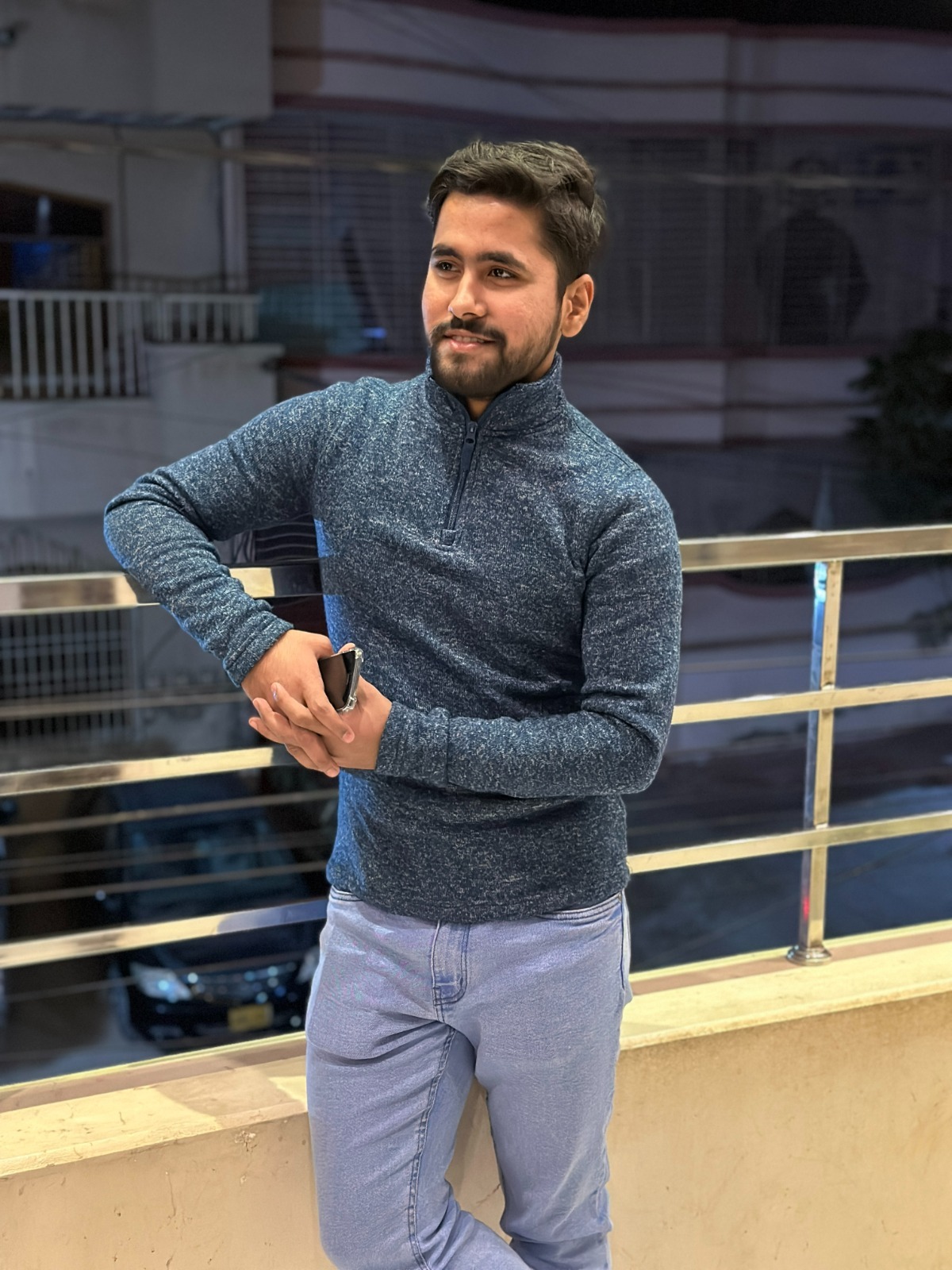 Portrait photo of Hanzala Kashif
